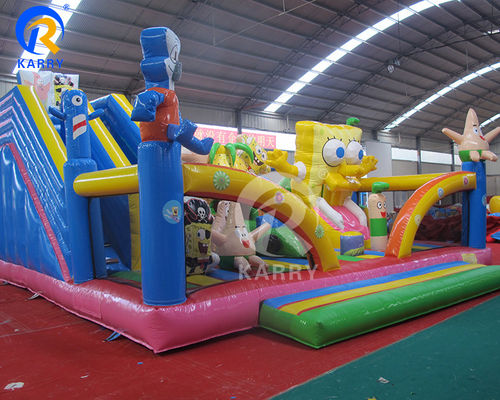 Parco di divertimenti idraulici gonfiabile Cartoon Sponge Fun City con scivolo e castello saltante