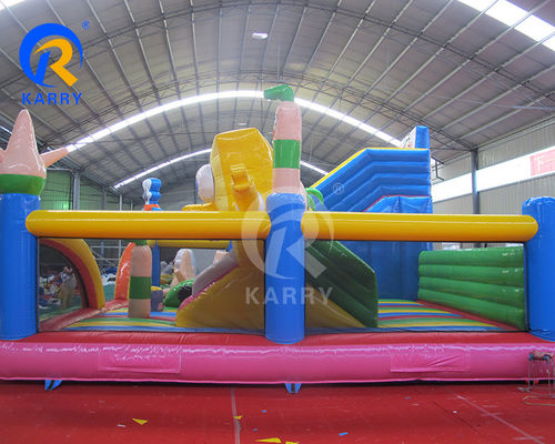 Parco di divertimenti idraulici gonfiabile Cartoon Sponge Fun City con scivolo e castello saltante