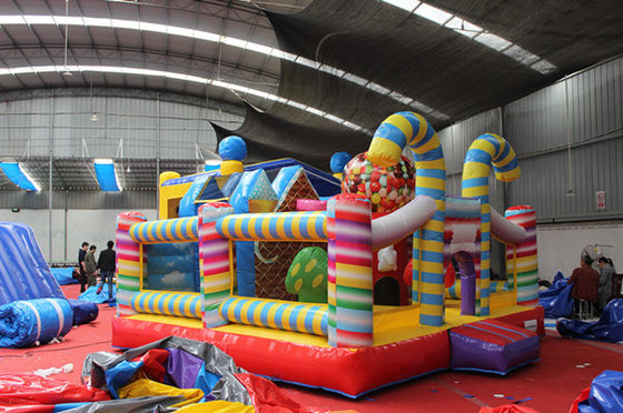 Parco giochi per bambini all'aperto essenziale CARRY Inflatabile Candy House Combo Bouncer con scivolo