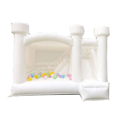 Salto da castello a sbalzo con scivolo e pozzo a palla spedizione aerea rapida