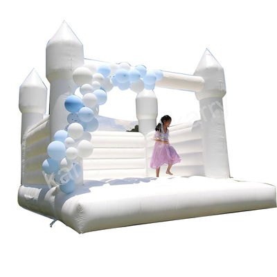 Salto da castello a sbalzo con scivolo e pozzo a palla spedizione aerea rapida