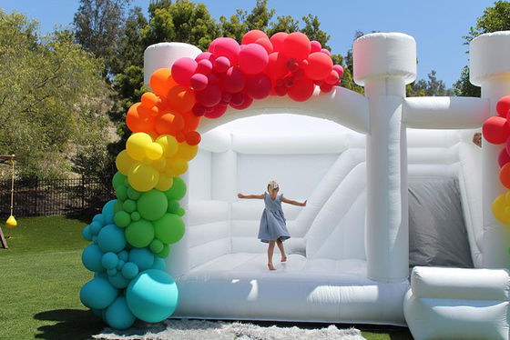 Festa di nozze Castello gonfiabile a salto combinato con attrezzature di noleggio di scivoli in PVC