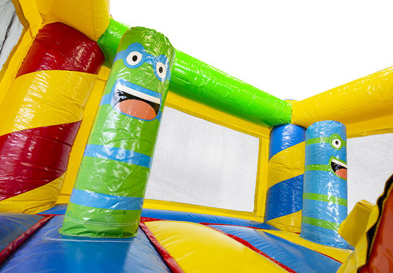Casa gonfiabile a tema animale elefante per bambini unisex sul parco giochi all'aperto