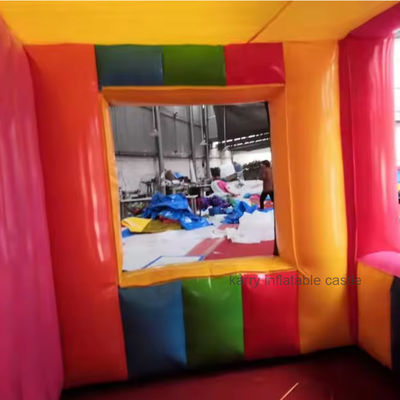 Festa imperdibile Affitto commerciale Bambini Concessione Stand con castello gonfiabile
