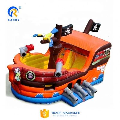 Giochi all'aria aperta Barca pirata Combo Jumper con scivoli gonfiabili e casa del buttafuori