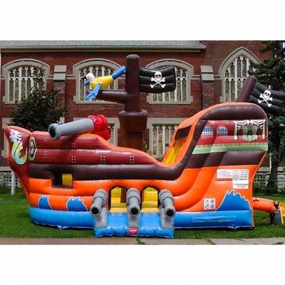 Giochi all'aria aperta Barca pirata Combo Jumper con scivoli gonfiabili e casa del buttafuori