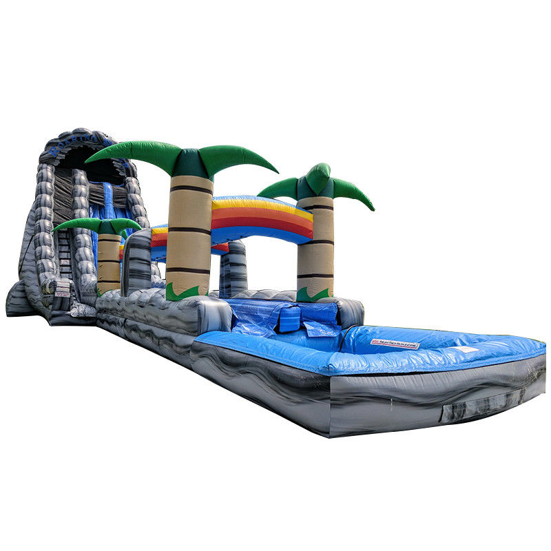 Parco acquatico gonfiabile con piscina per bambini e scivolo
