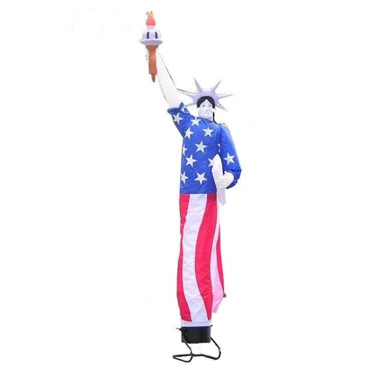 Può essere personalizzato Statua gonfiabile della Libertà uomo Sky Dancer per la celebrazione delle vacanze