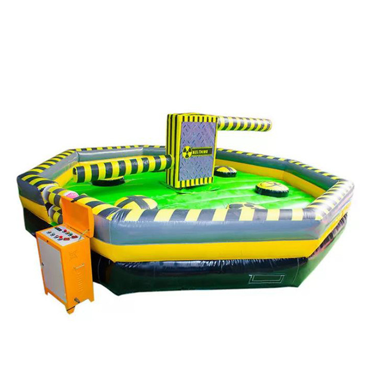 Caratteristiche PORTABLE Meltdown sfida gonfiabile gioco sportivo per adulti PVC salto divertimento