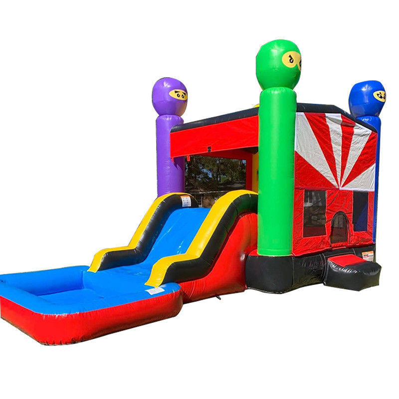 Castello a colori personalizzati per bambini a tema castello gonfiabile con combo di diapositive
