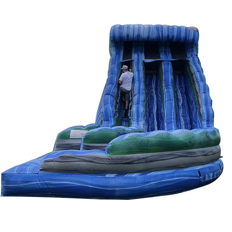 Parco acquatico all'aperto Grande scivolo gonfiabile a forma di onda con scivoli doppi in PVC blu