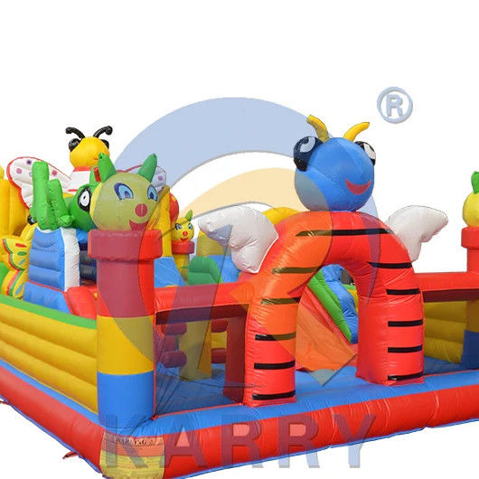 EN71/CE Certificato Grande castello saltante Insecto Paradiso Casa rimbalzata per parco giochi