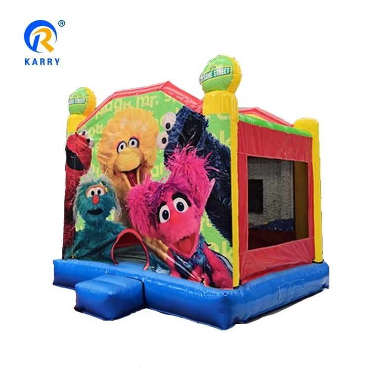 EN14960 Certificato Colorato Personalizzato Sesame Street Inflatabile Parco giochi Bouncer per bambini